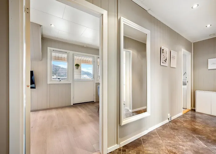 Top-floor W/great View